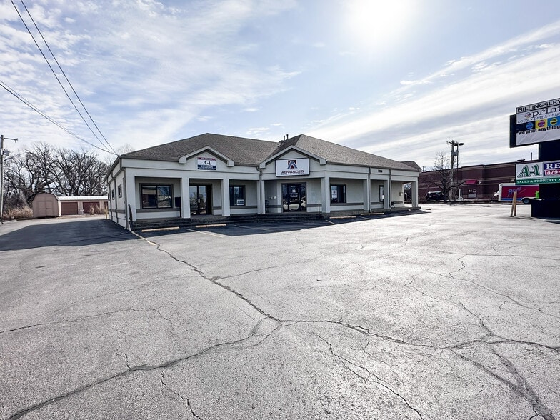 1206 N Walton Blvd, Bentonville, AR for lease - Building Photo - Image 2 of 5