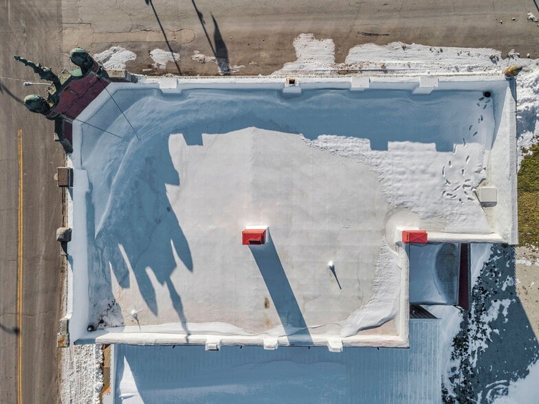 112 S Pine St, Norborne, MO for sale - Primary Photo - Image 1 of 43