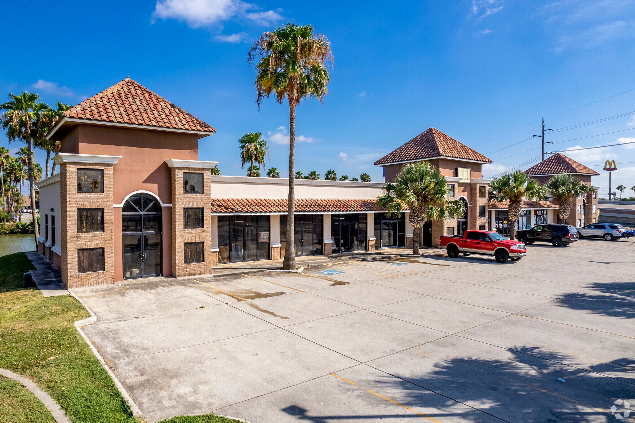 2155 N Expressway 77/83, Brownsville, TX 78520 | LoopNet