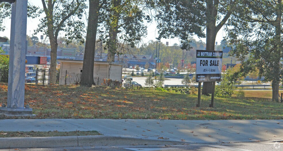 2906 Highland Ave, Montgomery, AL for sale - Primary Photo - Image 1 of 1