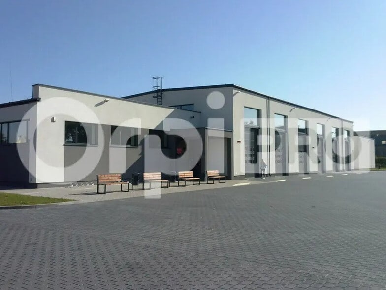 Flex in Lunel for sale - Building Photo - Image 1 of 4