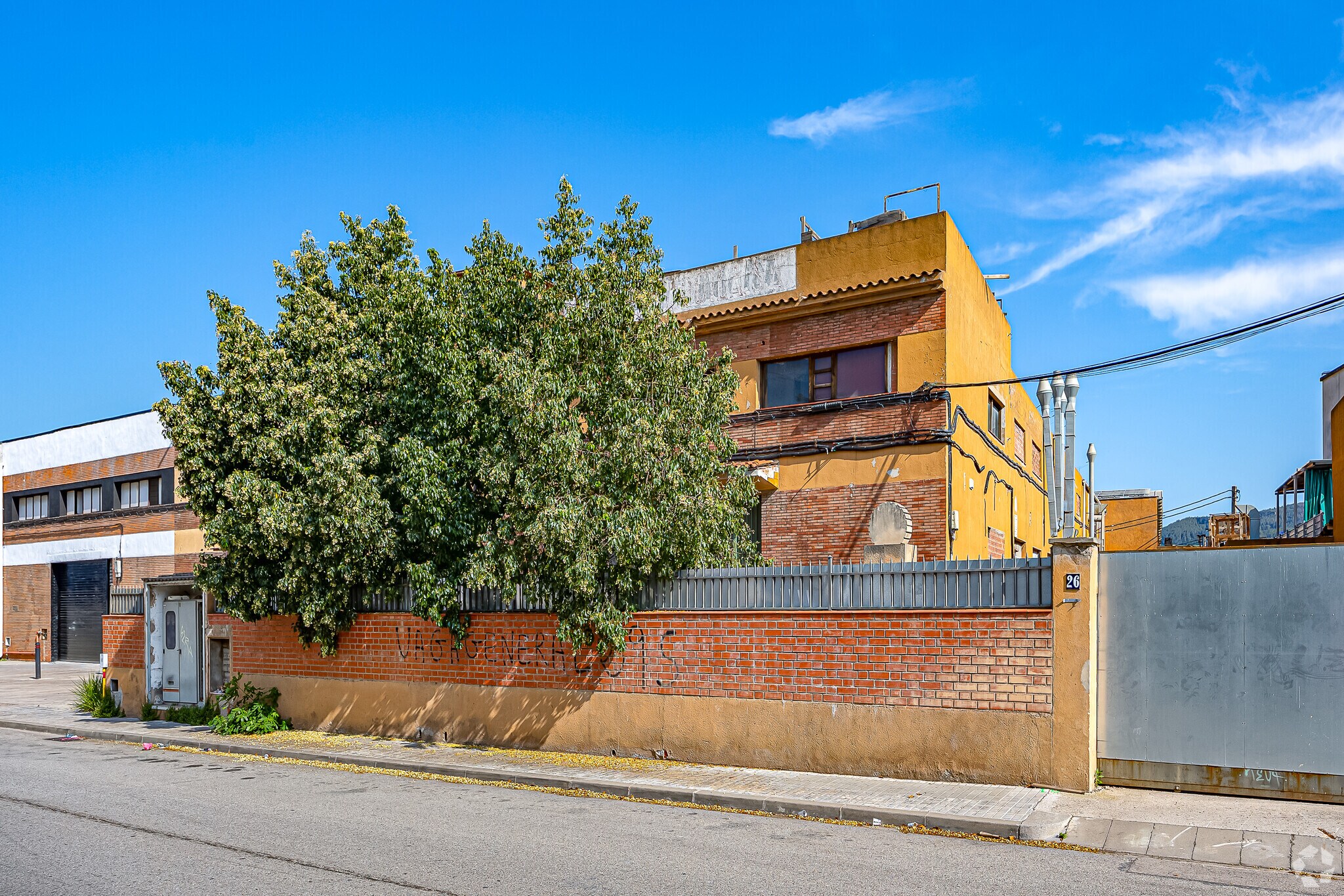 Industrial in Sant Andreu de la Barca, Barcelona for sale Building Photo- Image 1 of 19