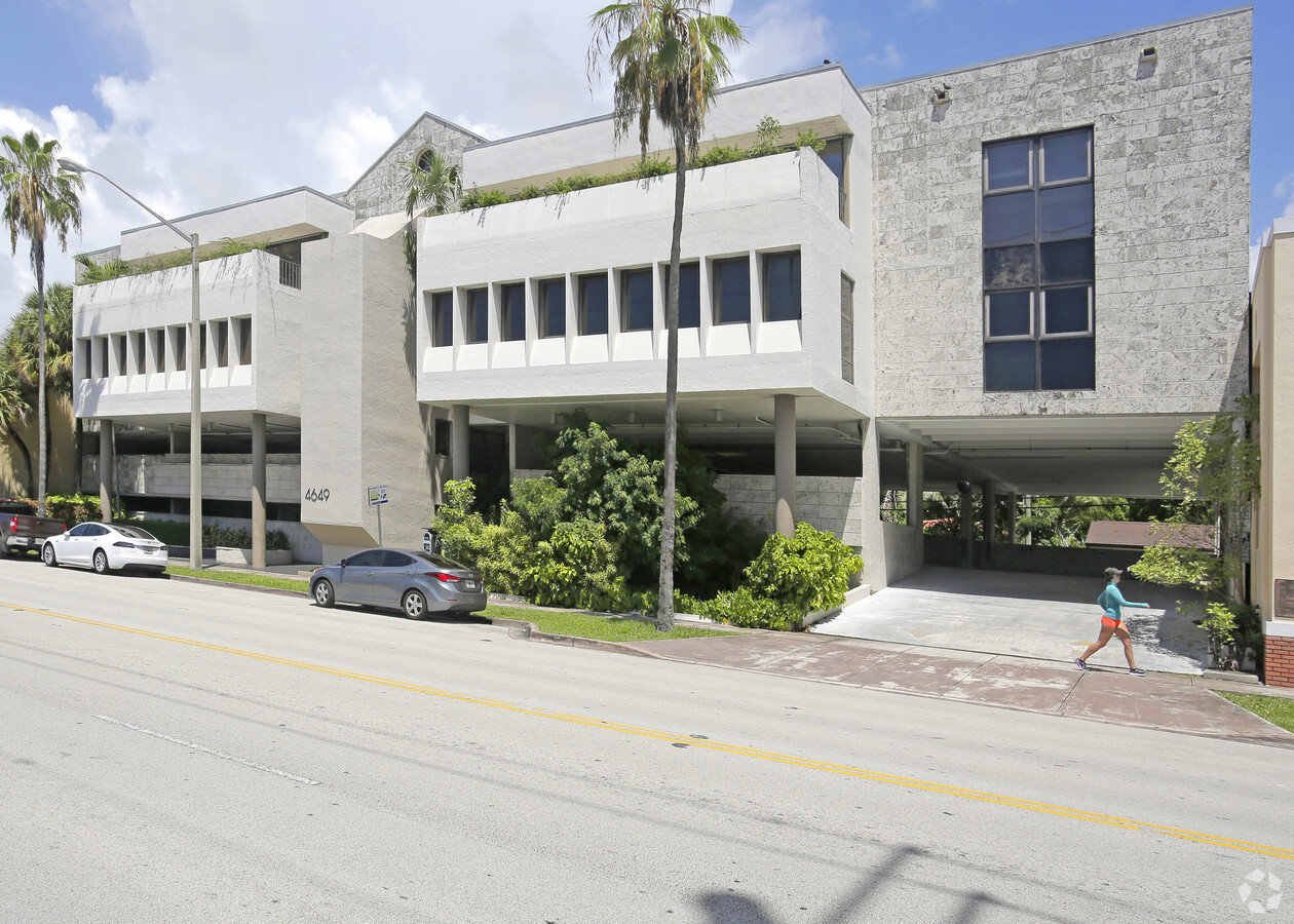 4649 Ponce de Leon Blvd, Coral Gables, FL 33146 | LoopNet