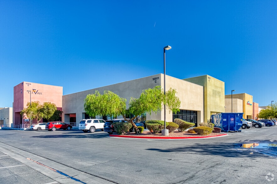 10905-10915 S Eastern Ave, Henderson, NV for lease - Building Photo - Image 1 of 8