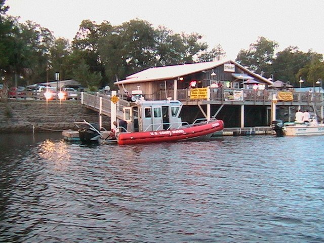 806 S Riverside Dr, Steinhatchee, FL for sale Primary Photo- Image 1 of 1