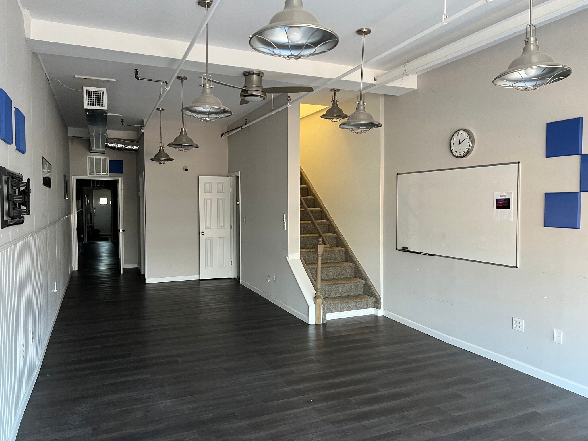 52-54 Broadway, Greenlawn, NY for lease Interior Photo- Image 1 of 6