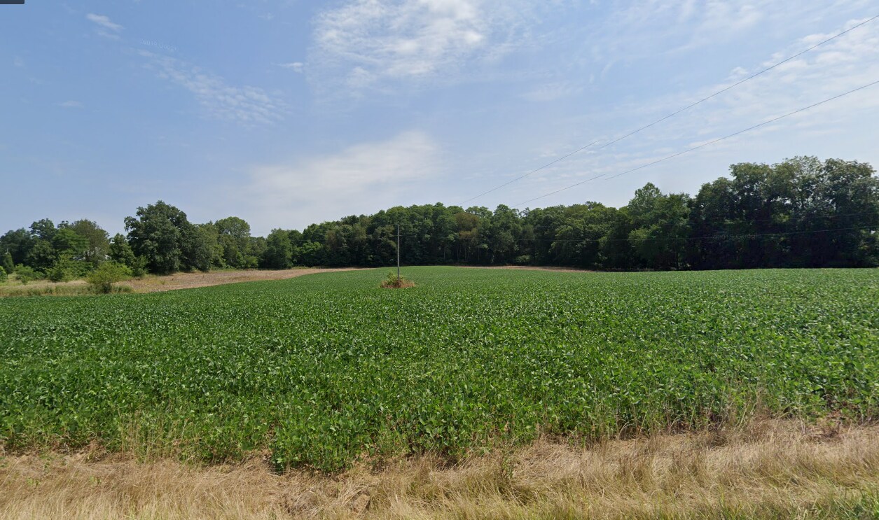 N Sandstone Rd, Jackson, MI 49201