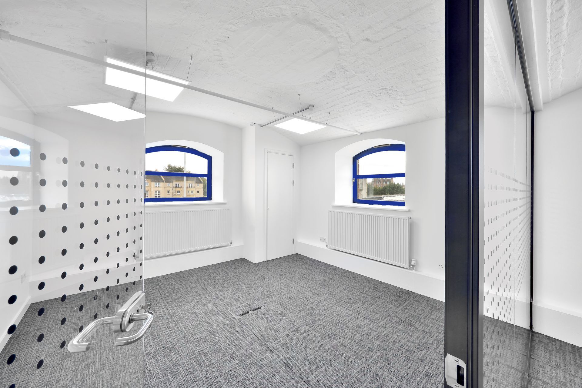 Anderson Pl, Edinburgh for lease Interior Photo- Image 1 of 7