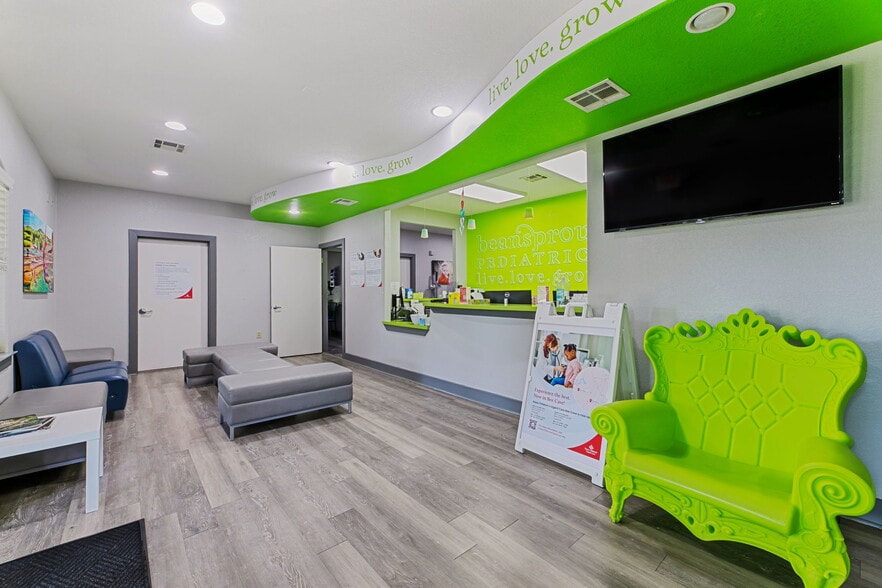 13917 W Hwy 71, Bee Cave, TX for sale - Building Photo - Image 2 of 5