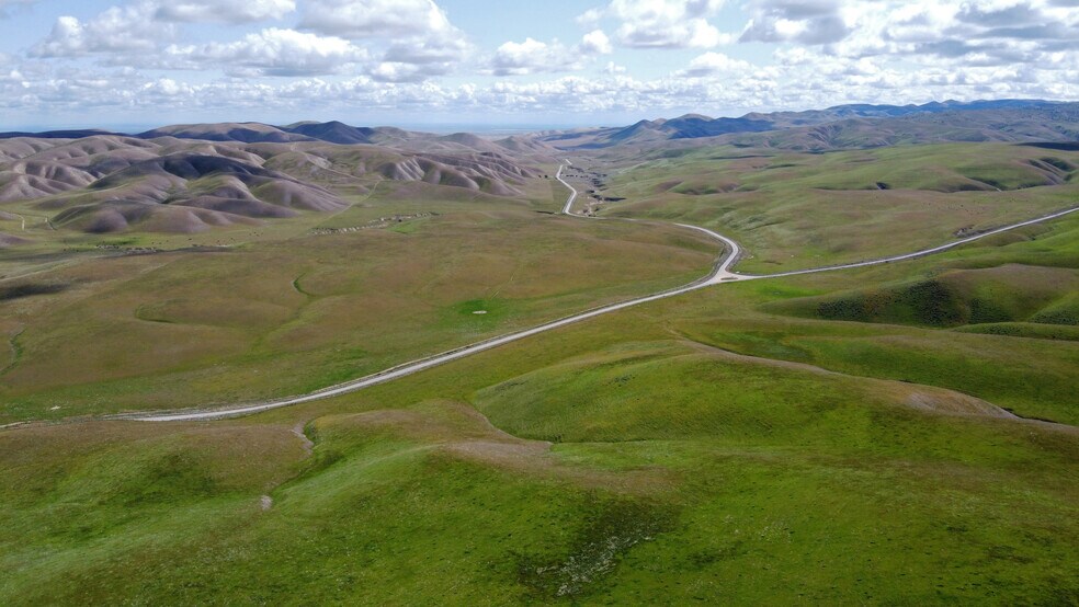 1 Bitterwater Rd, Shandon, CA for sale - Primary Photo - Image 1 of 1