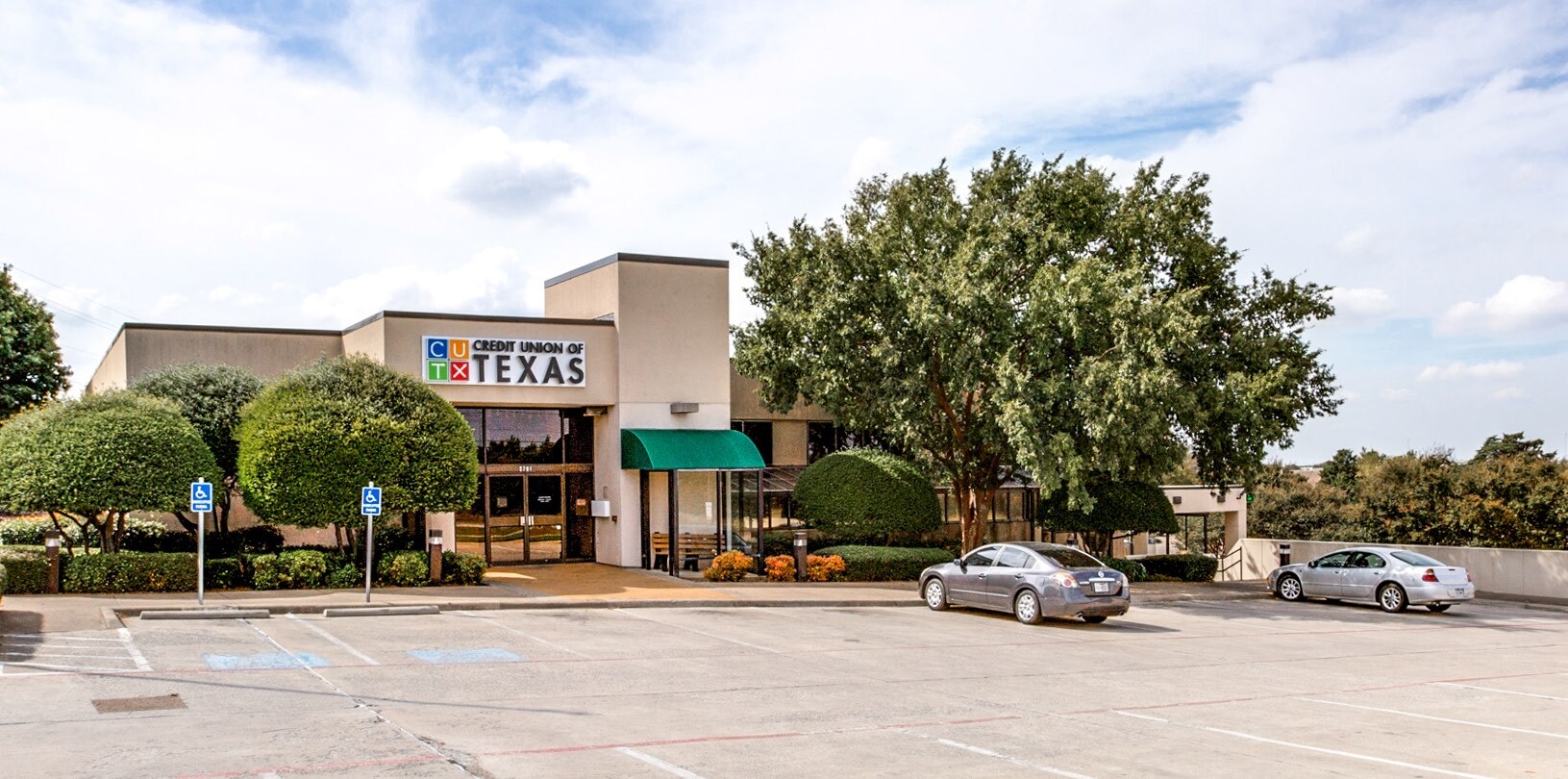 3701 S Walton Walker Blvd, Dallas, TX 75236