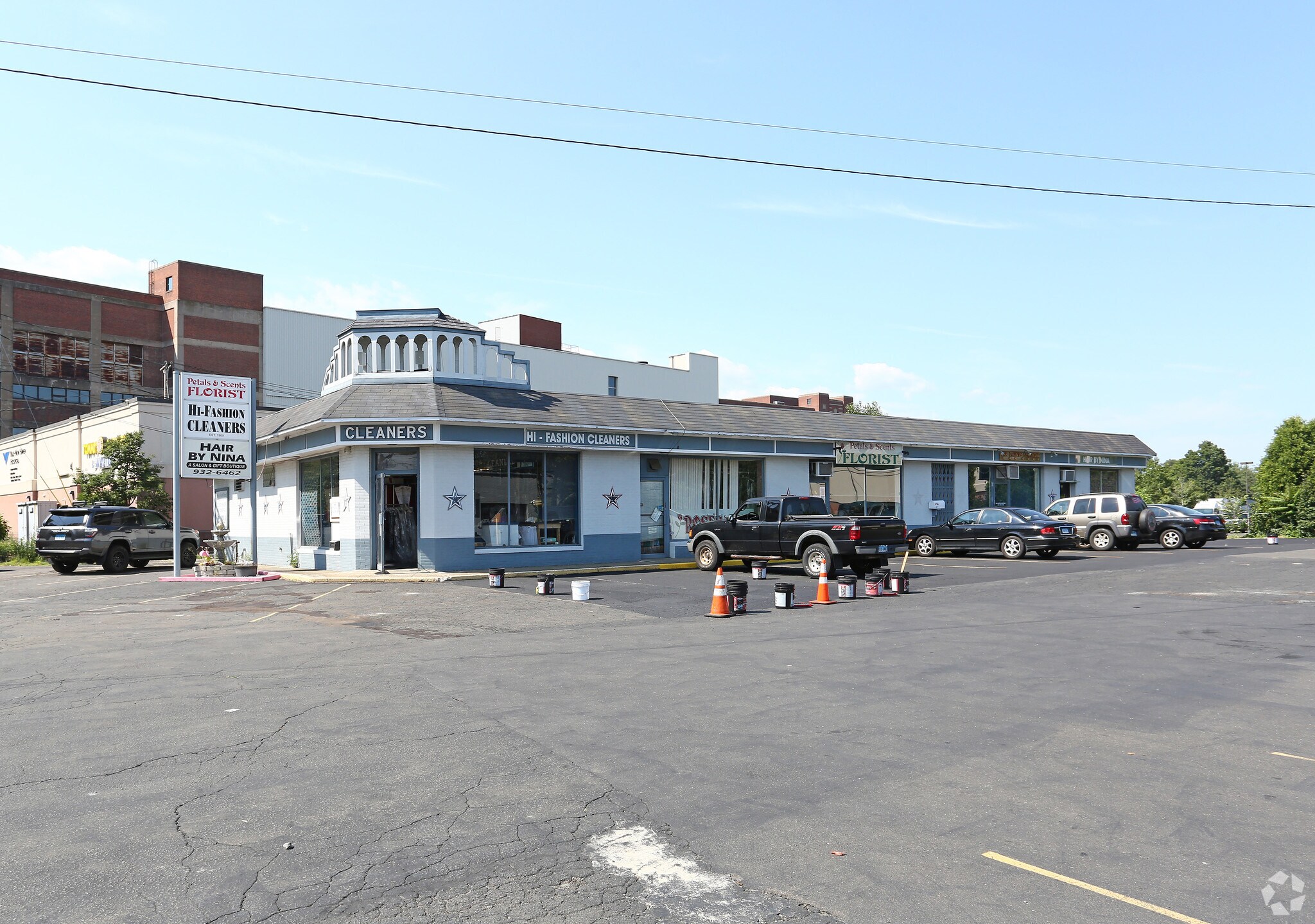 27 Wagner Pl, West Haven, CT for sale Primary Photo- Image 1 of 1