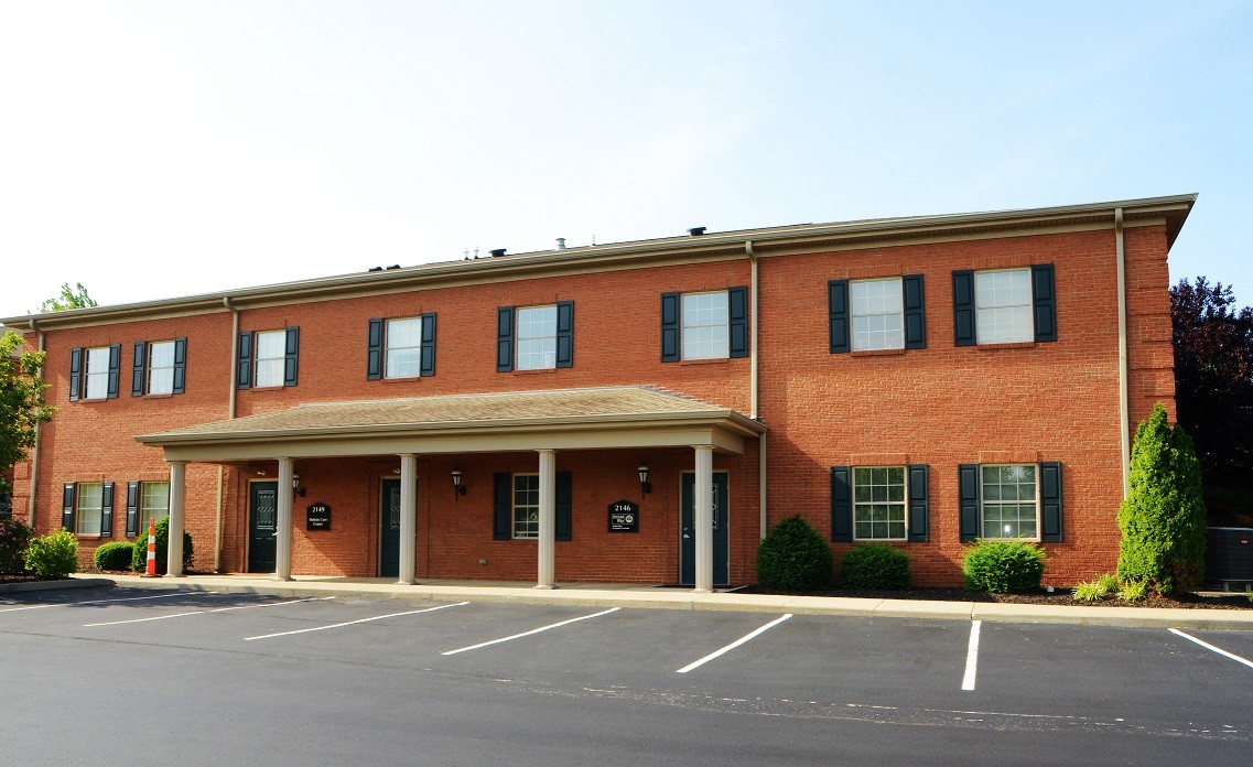 2121-2141 Chamber Center Dr, Fort Mitchell, KY for lease Building Photo- Image 1 of 3