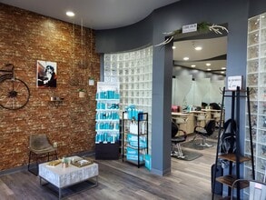 7035-7401 E 96th St, Indianapolis, IN for lease Interior Photo- Image 2 of 5