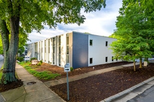 1200 E Morehead St, Charlotte NC - Commercial Real Estate