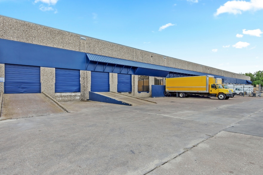 6600 Long Point Rd, Houston, TX for lease - Building Photo - Image 1 of 9