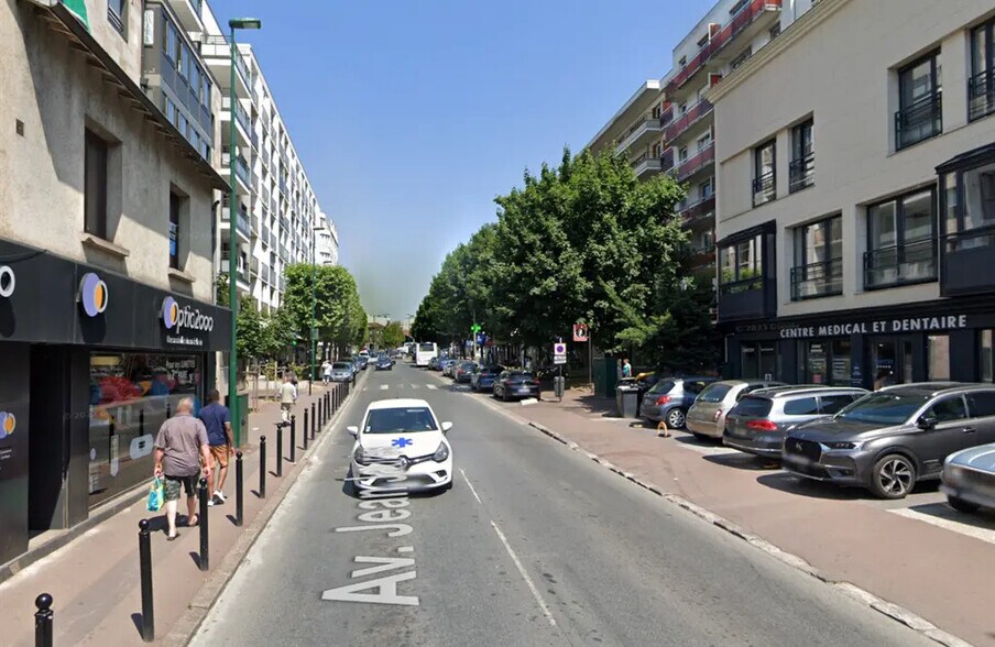 Retail in Gagny for lease - Building Photo - Image 1 of 4