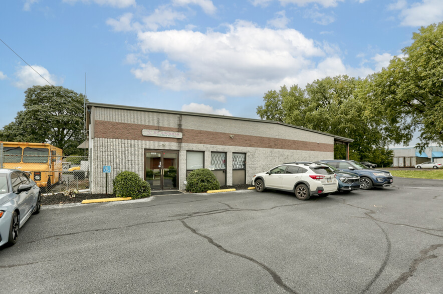 1250 Bittner Blvd, Lebanon, PA for sale - Primary Photo - Image 1 of 8