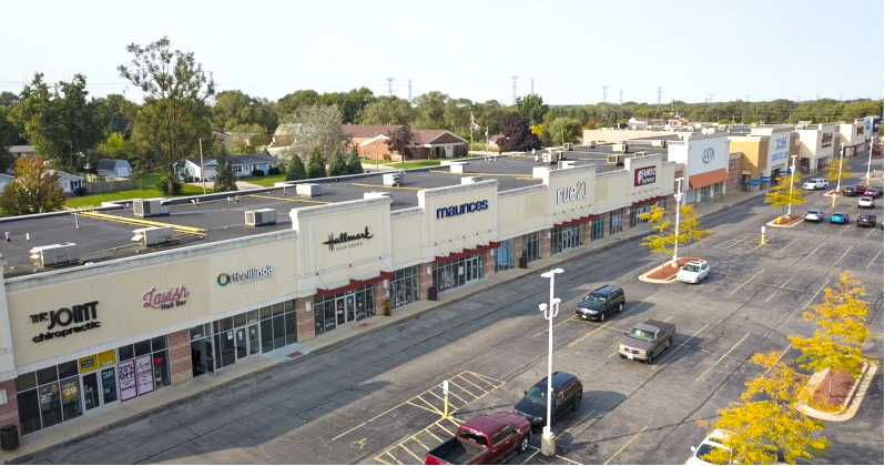 1001-1089 W Lane Rd, Machesney Park, IL for lease - Building Photo - Image 3 of 9