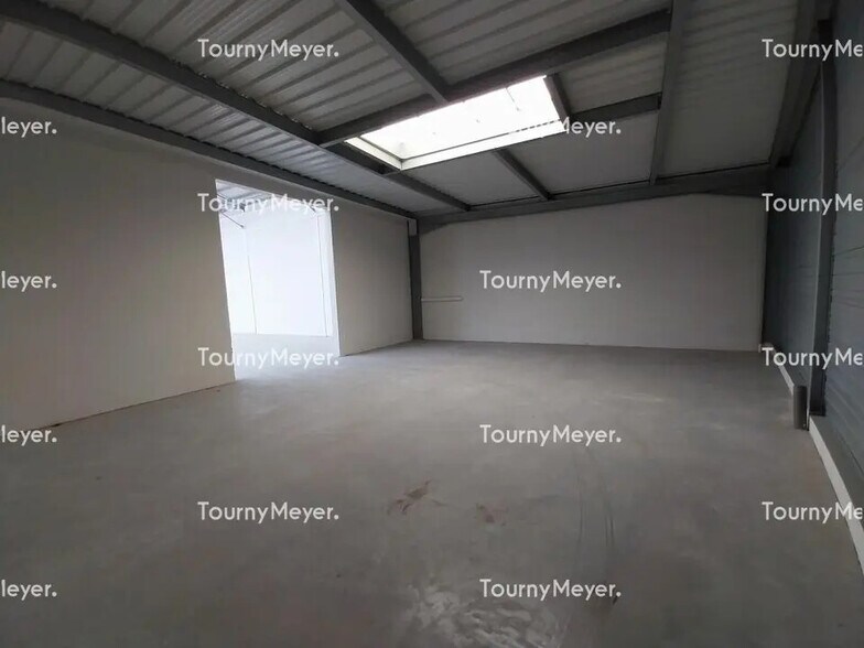 Flex in Brest for lease - Interior Photo - Image 2 of 6