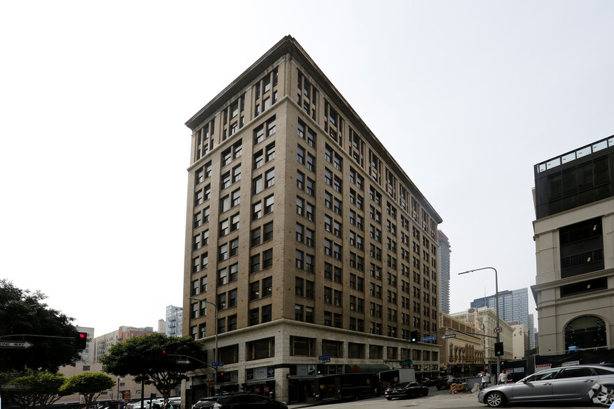 206-208 W 8th St, Los Angeles, CA for sale - Building Photo - Image 1 of 1