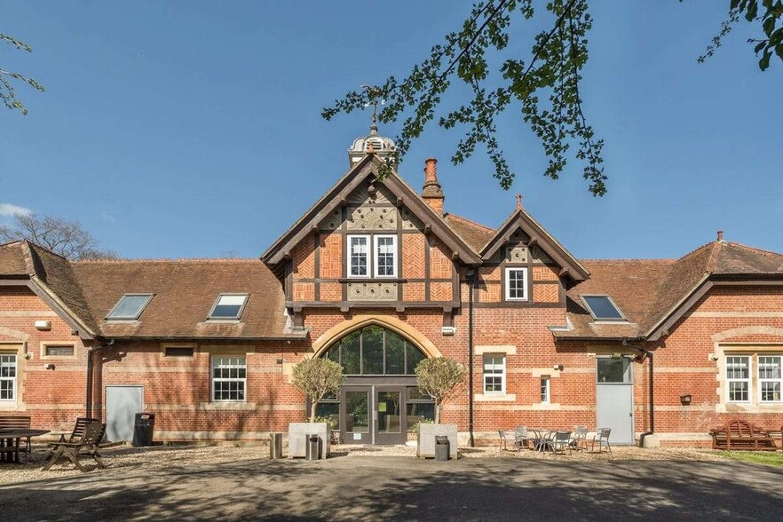 Station Rd, Tring for sale - Building Photo - Image 3 of 53