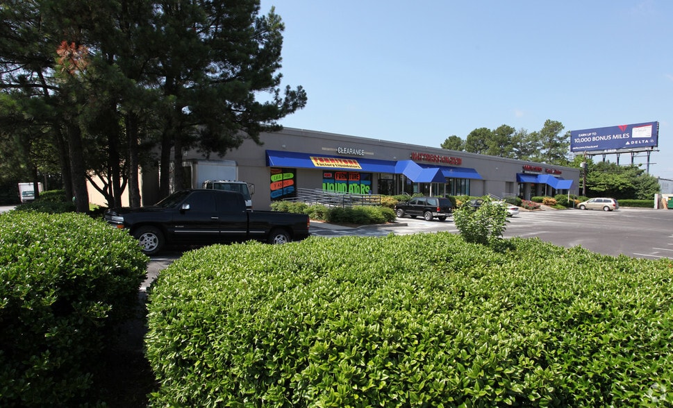 6438 Dawson Blvd, Norcross, GA for lease - Building Photo - Image 2 of 5