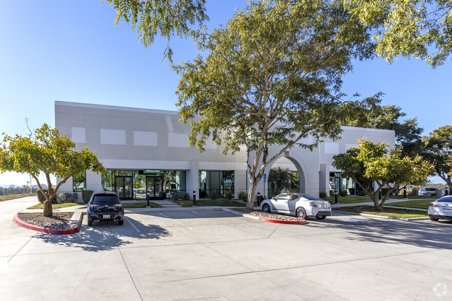 9810 Summers Ridge Rd, San Diego, CA for lease - Building Photo - Image 1 of 4