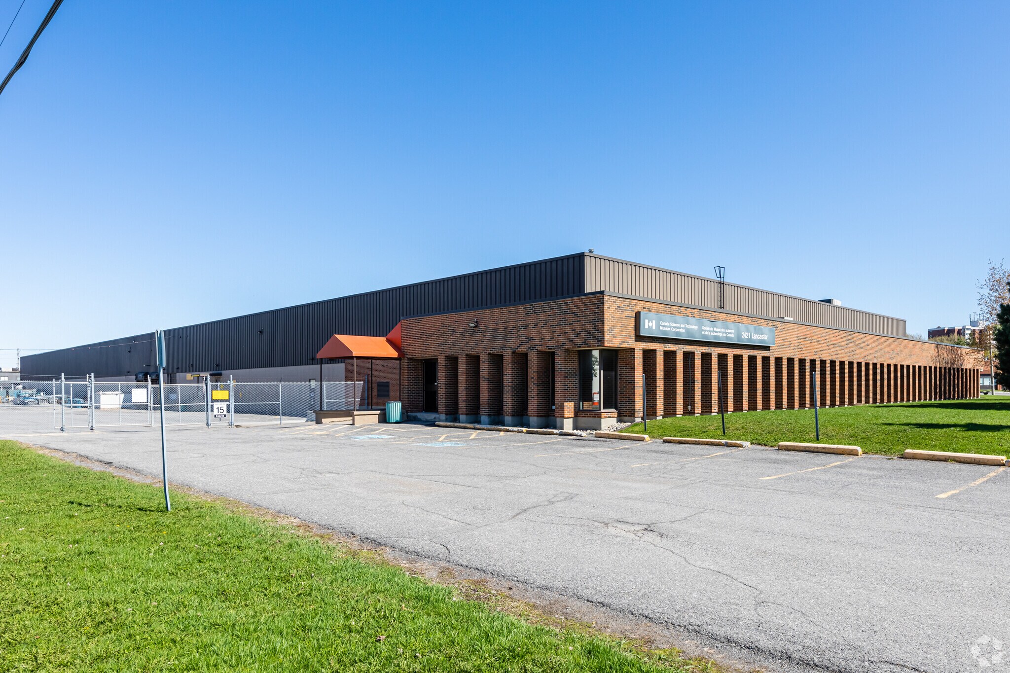 2421 Lancaster Rd, Ottawa, ON for sale Primary Photo- Image 1 of 1