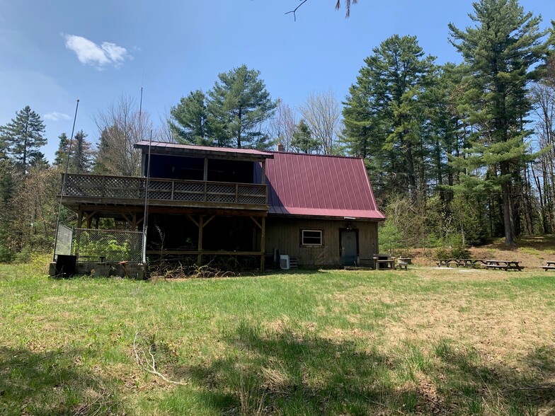 275 Mica Mine Rd, Claremont, NH for sale - Building Photo - Image 3 of 9