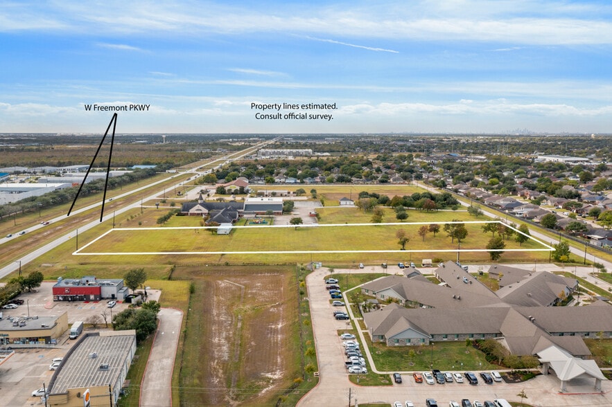 9601 Fairmont Parkway, La Porte, TX for sale - Building Photo - Image 3 of 14