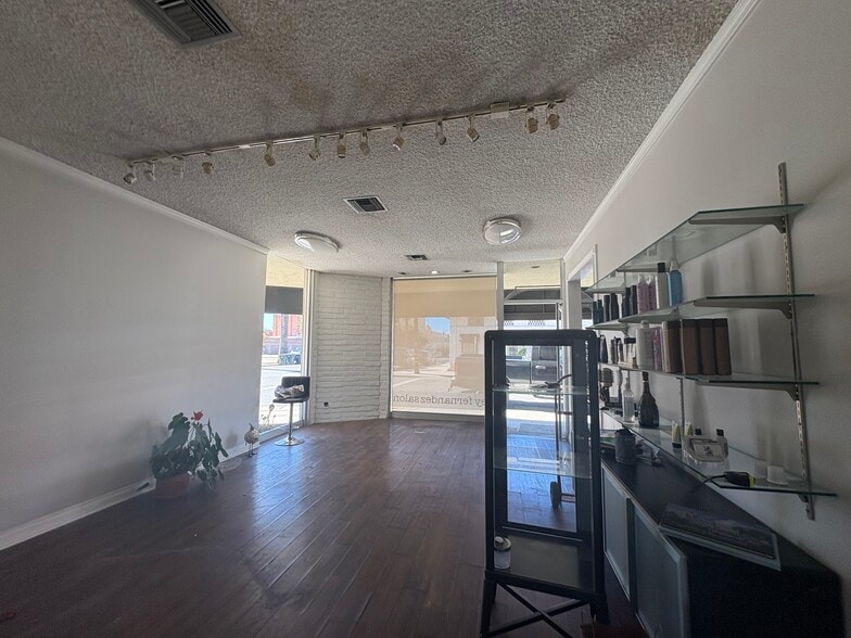23-29 S 6th St, Redlands, CA for lease - Building Photo - Image 3 of 14