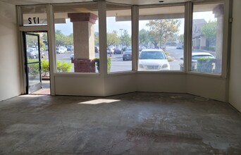 102-190 W Foothill Blvd, Monrovia, CA for lease Building Photo- Image 2 of 23