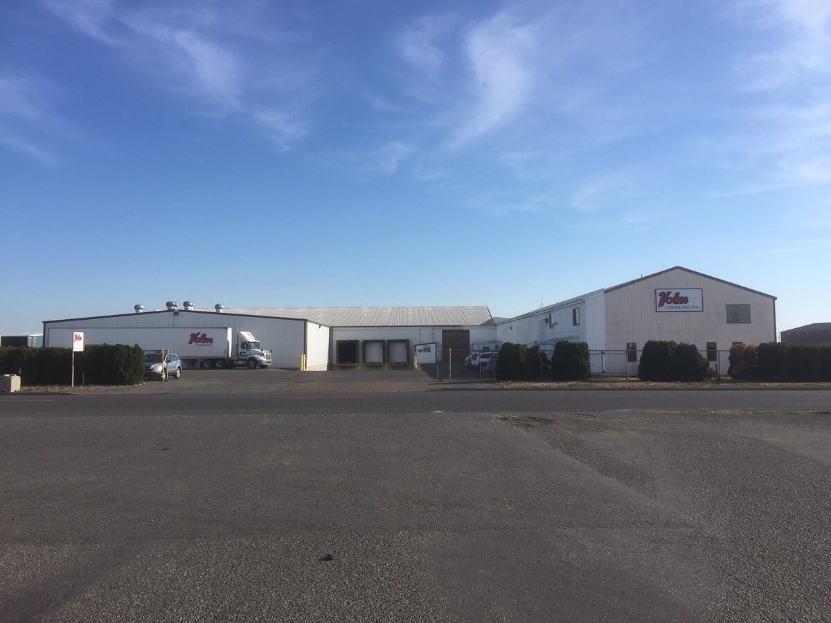 3405 N Commercial Ave, Pasco, WA 99301