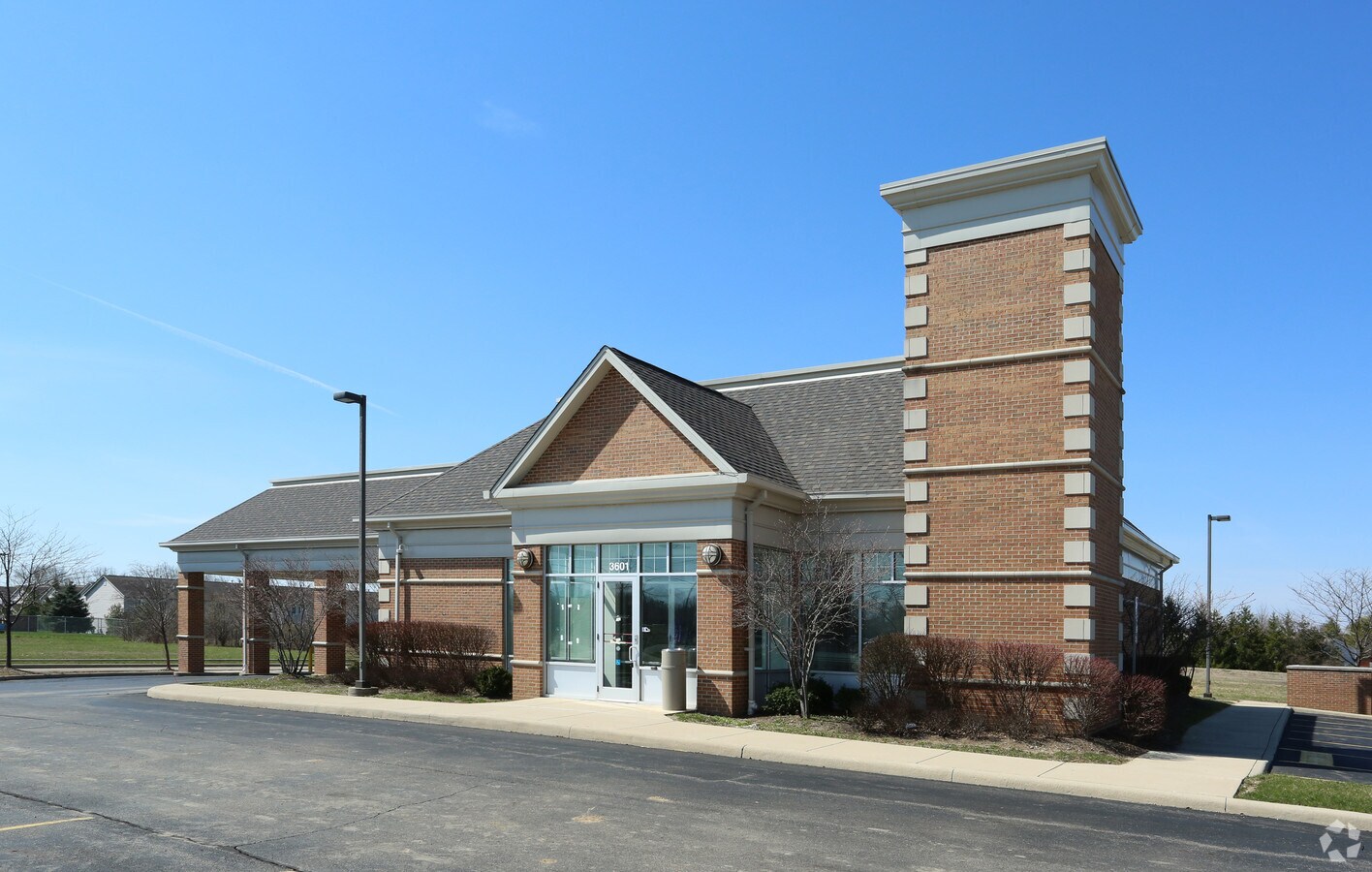 3601 Gender Rd, Canal Winchester, OH 43110