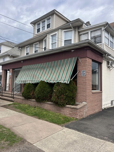 1463 Dixwell Ave, Hamden, CT for sale - Building Photo - Image 1 of 1