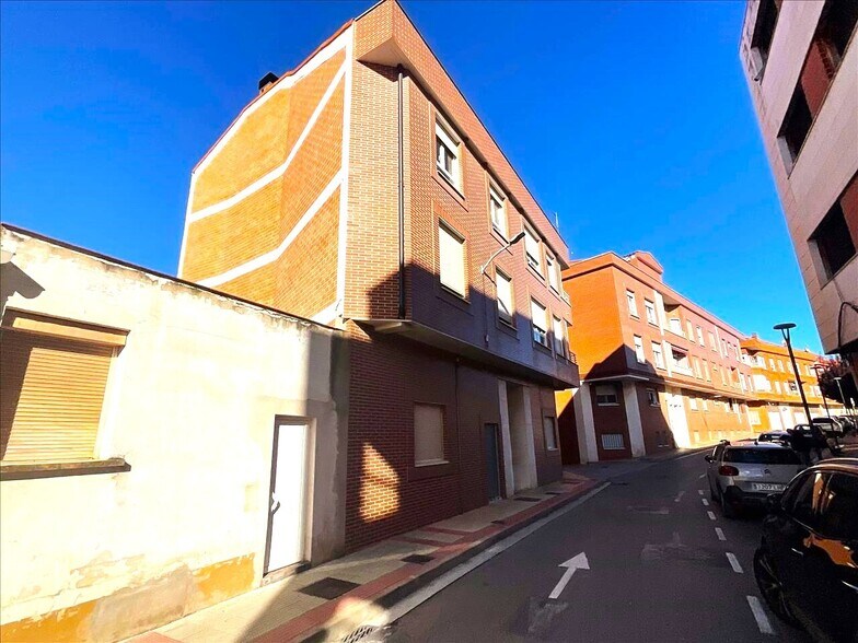 Retail in Villamediana de Iregua for sale - Building Photo - Image 1 of 14