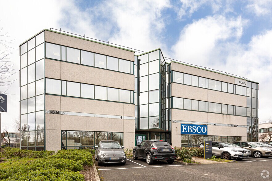 Flex in Antony for lease - Building Photo - Image 3 of 3