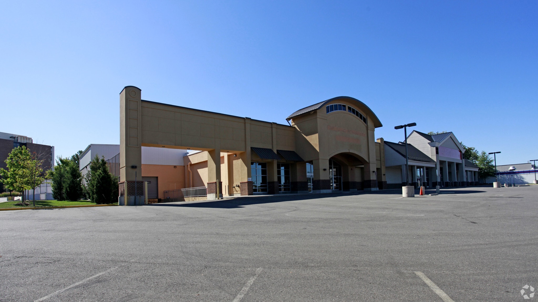 2051 Chain Bridge Rd, Vienna, VA for sale Primary Photo- Image 1 of 1