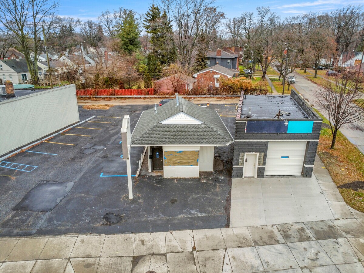 35816 Michigan Ave, Wayne, MI 48184