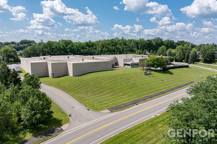 171 Industry Dr, Pittsburgh, PA for lease - Building Photo - Image 3 of 6