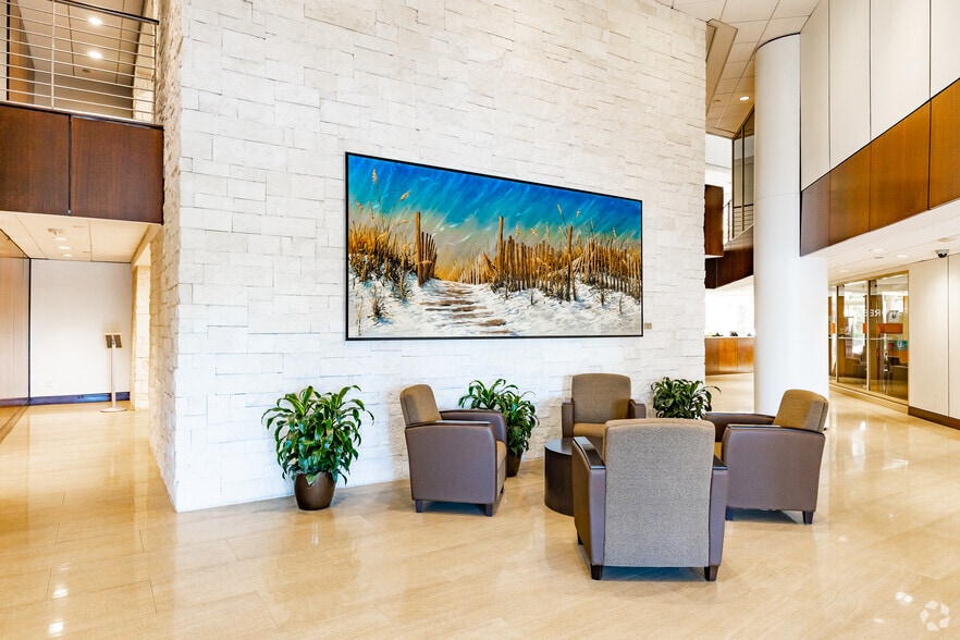 500 N West Shore Blvd, Tampa, FL for lease - Interior Photo - Image 3 of 14