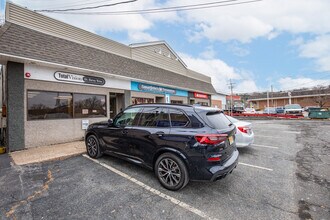 6-14 Elm St, Oakland, NJ for lease Building Photo- Image 2 of 2