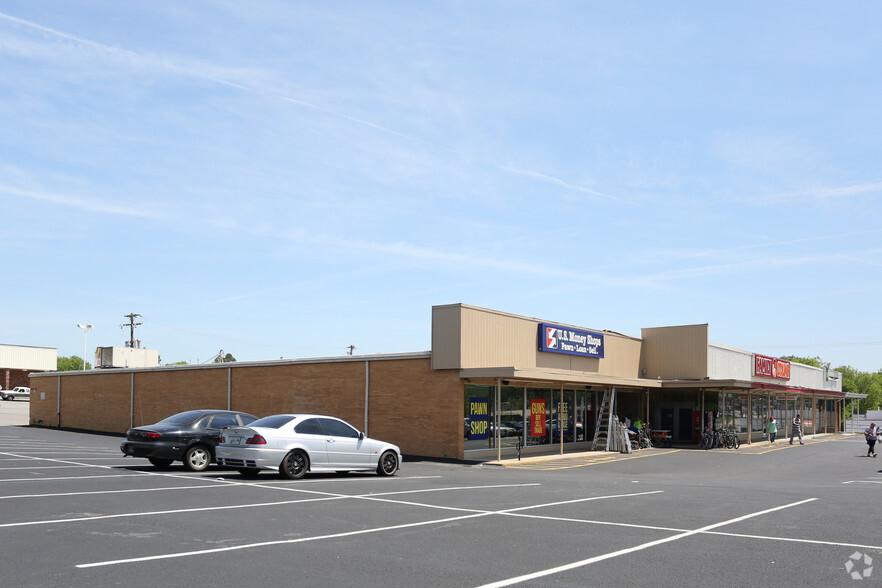 4014-4044 Chapman Hwy, Knoxville, TN for lease - Primary Photo - Image 1 of 10