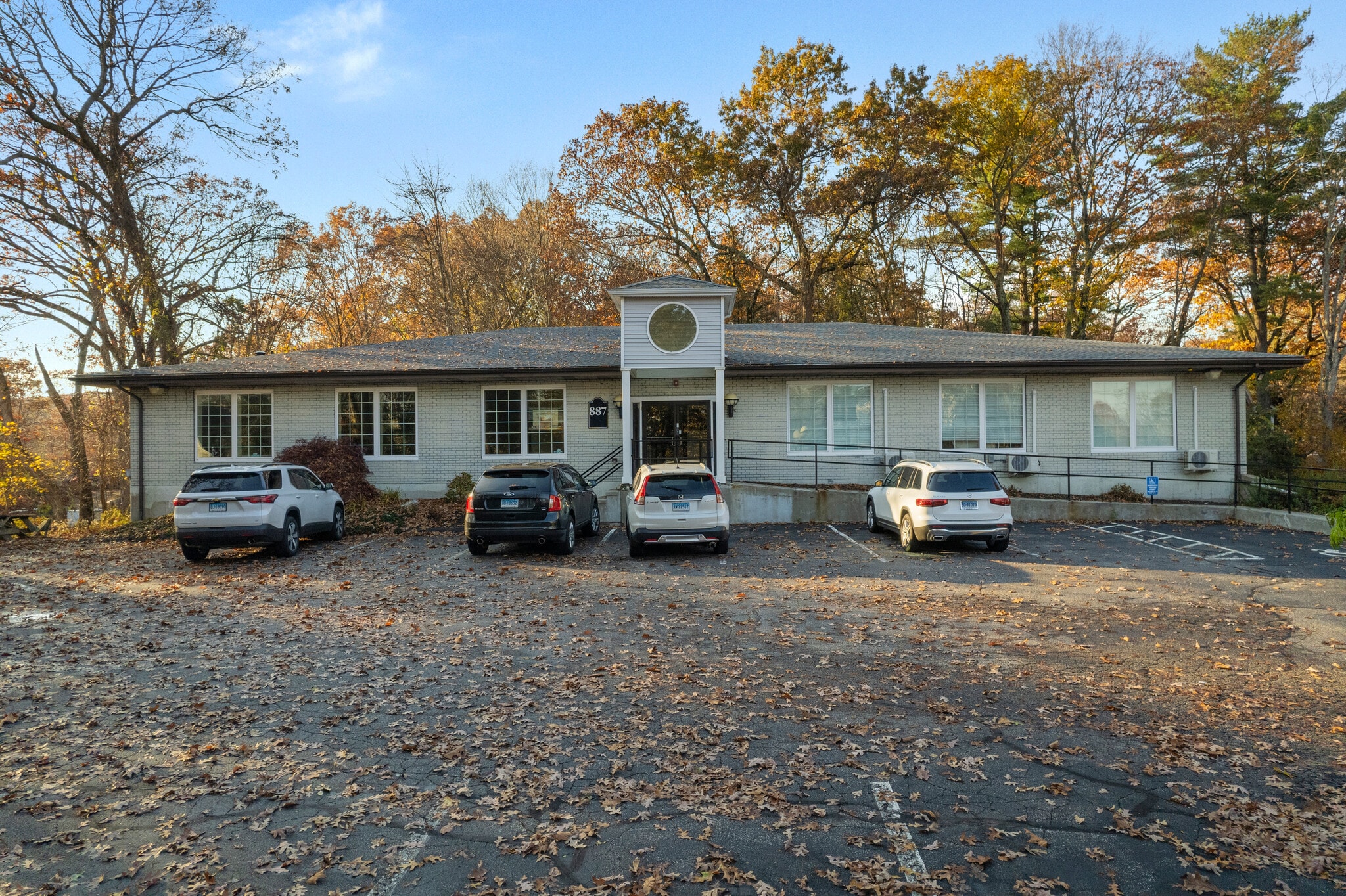 887 Main St, Monroe, CT for lease Building Photo- Image 1 of 26