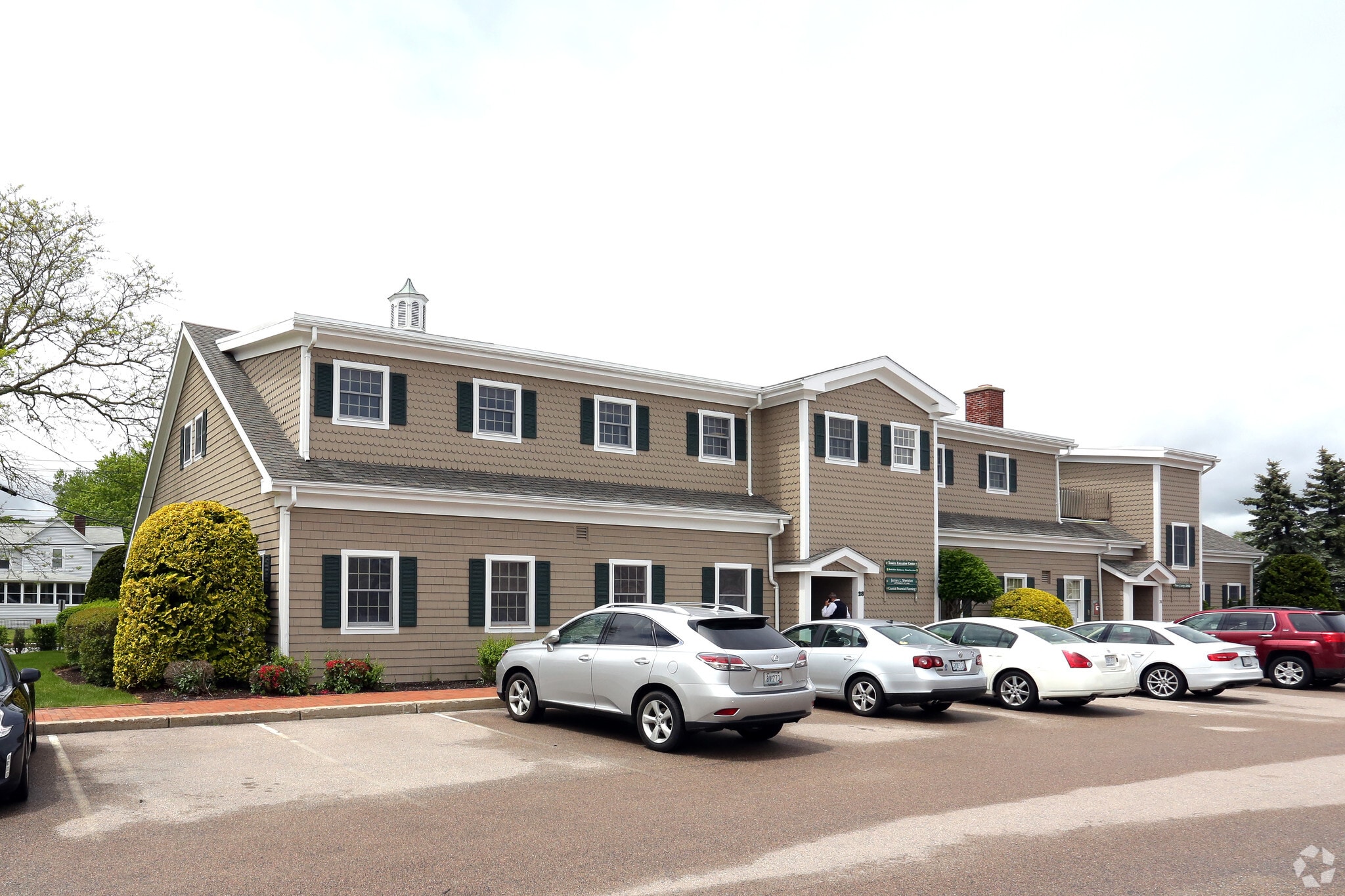 28 Caswell St, Narragansett, RI for sale Primary Photo- Image 1 of 1