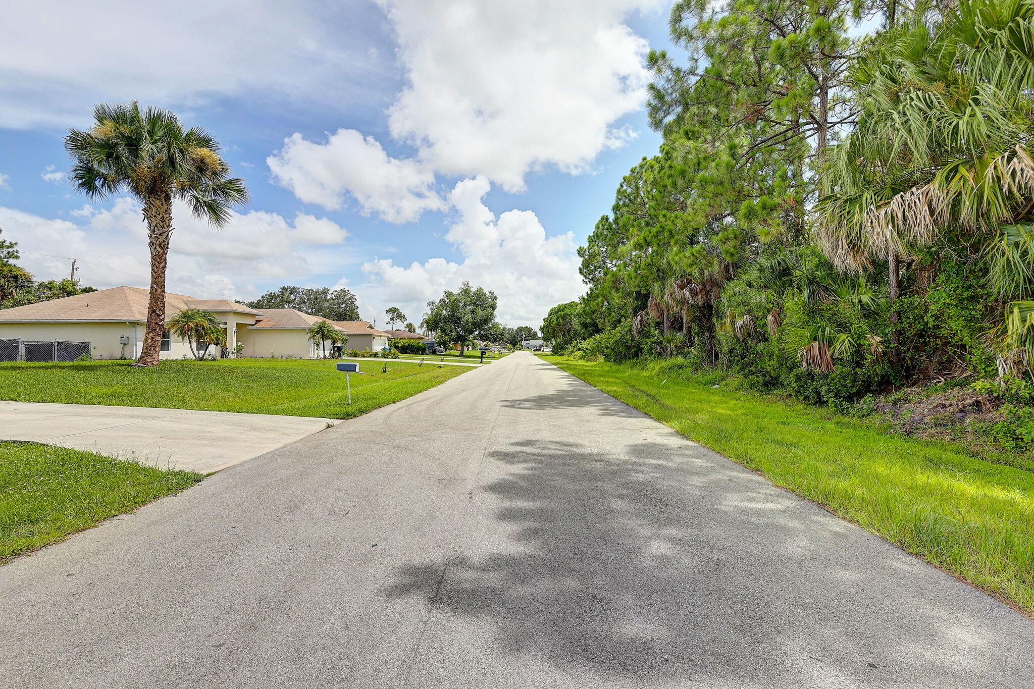 3832 Janiga St, Port Saint Lucie, FL for sale Primary Photo- Image 1 of 18