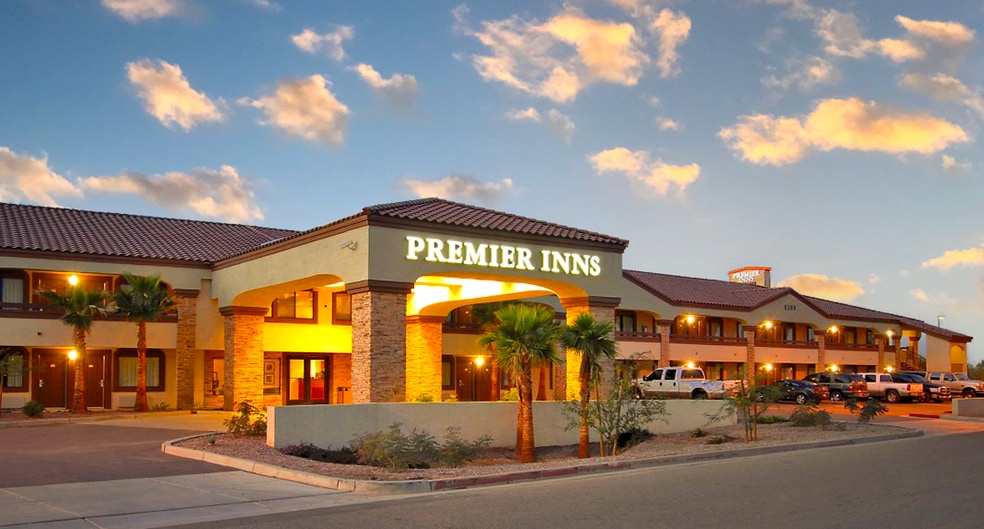 8399 W Lynwood St, Tolleson, AZ for sale - Building Photo - Image 1 of 8