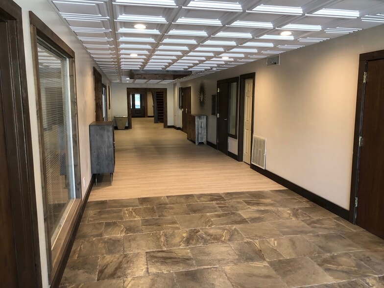 640-650 N Main St, North Salt Lake, UT for lease - Building Photo - Image 3 of 31