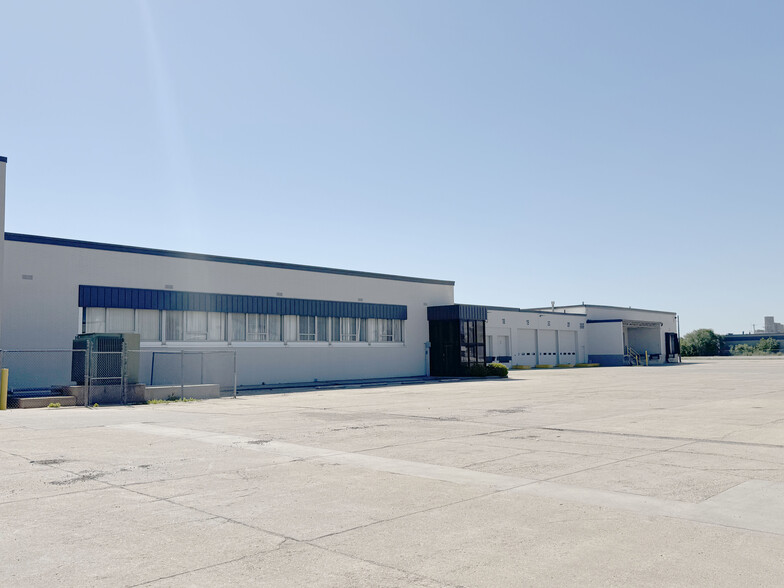 700 E 37th St N, Wichita, KS for lease - Building Photo - Image 3 of 7